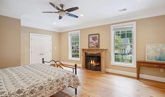 10813 LOCKLAND Rd, Potomac, MD 20854