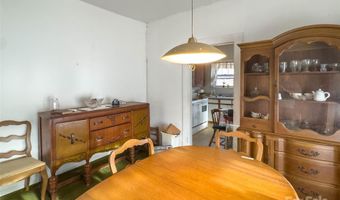 141 Burleson Dr, Bakersville, NC 28705