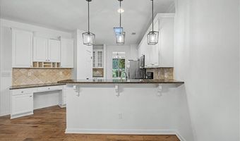 195 Cabots Cove Ct, Alpharetta, GA 30022
