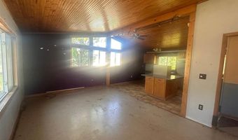 28 Cypress Blvd, Babbitt, MN 55706