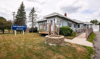 875 Hammond St, Bangor, ME 04401