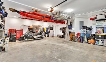 13790 W Airigin Dr, Big Lake, AK 99652
