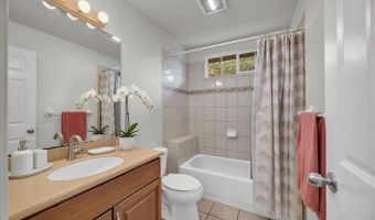 201 Ho'opili Akau St, Kihei, HI 96753