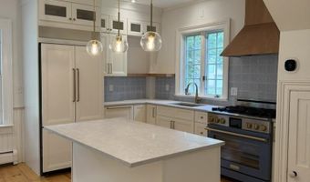 382 Hewitt Rd, Bristol, VT 05443