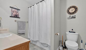 2908 Sunbeam Rd Unit R, American Falls, ID 83211