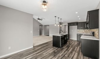 1700 Badger Ln, Auburn, IN 46706