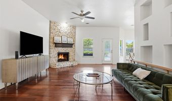 107 Clyde Dr, Aledo, TX 76008