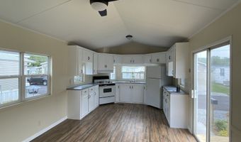 8 Second St, Beacon Falls, CT 06403