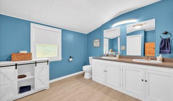 186 W MAIN St, Adamstown, PA 19501