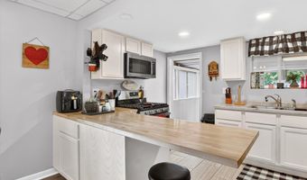 1215 Rosedale St, Alma, MI 48801