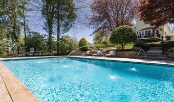 36 Whiting Farm Rd, Branford, CT 06405