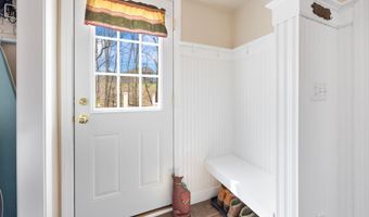 75 Orleton Ct, Cheshire, CT 06410