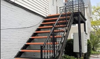 53 School St, East Providence, RI 02914