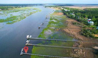 1422 Dupree Creek Dr, Awendaw, SC 29429