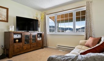 261 Hemlock St, Buffalo, WY 82834