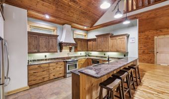 23754 Sportsmans Club Ln, Adel, IA 50003