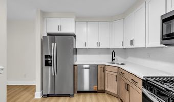 104 Dundee Ct, Aberdeen, NJ 07747