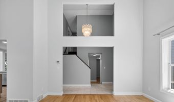 3 N Chestnut Hill Rd, Albany, NY 12211