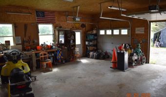 14 Lead Mountain Ln, Belfast, ME 04915