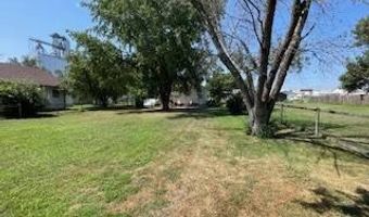 131 N Maple St, Ainsworth, NE 69210