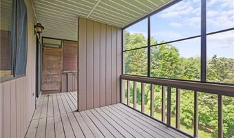 196 Old River Rd 5F, Lincoln, RI 02865