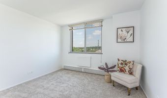 1050 Wall St 8D, Ann Arbor, MI 48105