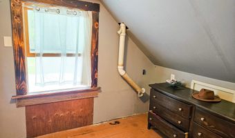 14 Helen St, Auburn, ME 04210