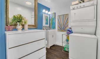 123 W MAIN St, Apopka, FL 32703