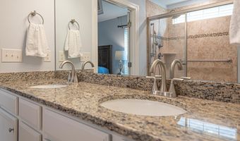 32 WATERSIDE Dr, Bridgeville, DE 19933