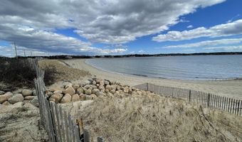 88 Rope Walk Rd, Bourne, MA 02532