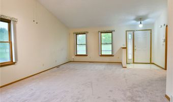 5180 Winthrop Dr, Austintown, OH 44515