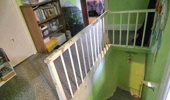 404 Worth St, Ackley, IA 50601