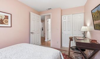 235 Meadow Dr, Ashland, OR 97520