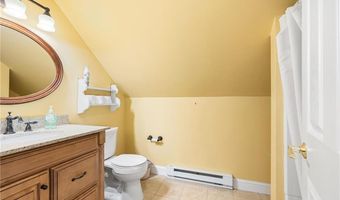 50 Piedmont St, Cranston, RI 02910