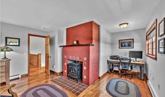 11 Loft Cir, Campton, NH 03223