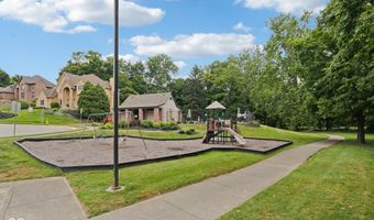 7144 Nile Ridge Ct, Indianapolis, IN 46236