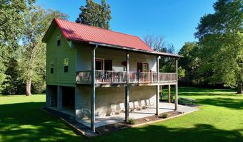 560 S Emerald Isle, Alderson, WV 24910
