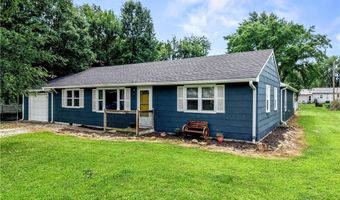 233 W 5th St, Adrian, MO 64720