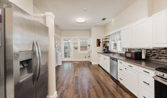 517 W Lamar St, Alvord, TX 76225