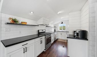 800 Bradish St, Adrian, MI 49221