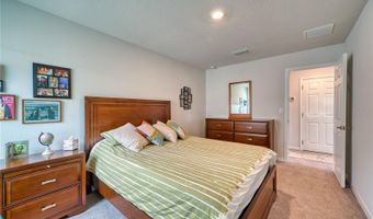 6136 VOYAGERS Pl, Apollo Beach, FL 33572