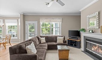 15 Misty Lake Ct, Barnegat, NJ 08005