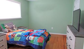 133 Village Dr, Barnegat, NJ 08005