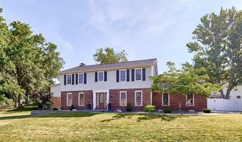 1093 Del Ebro Dr, Ballwin, MO 63011