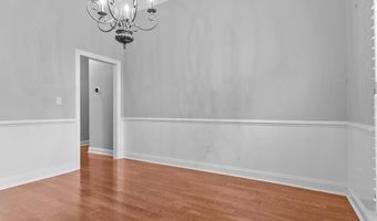 1711 River Pointe Dr, Albany, GA 31707