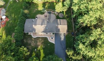 10308 Kenilworth Ave, Algonquin, IL 60102