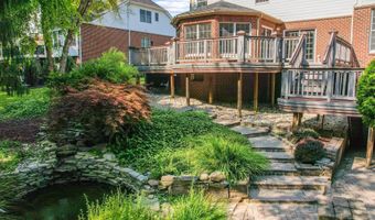 2086 Autumn Hill Dr, Ann Arbor, MI 48103