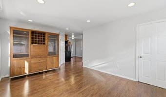 5402 S 12TH St S, Arlington, VA 22204