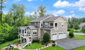 41062 LYNDALE WOODS Dr, Aldie, VA 20105