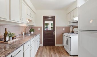 51 Cayuga Ct, Burlington, VT 05408